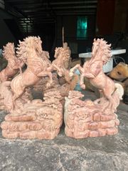 Tượng Linh Vật - Ngựa ( Nhất Mã) Cao 60 Gỗ Hương Đá