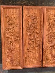 Tranh Tứ Quý Gỗ Tùng Cúc Trúc Mai Kích Thước 117*37*4 Cm Gỗ Hương Đá Khung Trơn