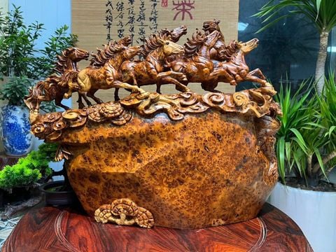 Tượng Linh Vật - Mã đáo thành công gỗ nu ngọc am chất chìm Cao 56
