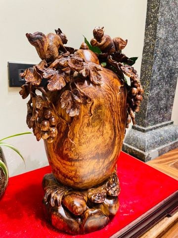 Tượng Phong Thuỷ - Tượng Sóc Nho Gỗ Cẩm Cao 40cm