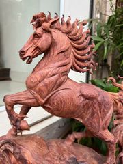 Tượng Linh Vật - Nhất Mã Gỗ Cẩm Việt Liền Khối Kích Thước C50N38S12
