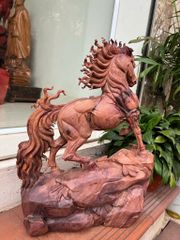 Tượng Linh Vật - Nhất Mã Gỗ Cẩm Việt Liền Khối Kích Thước C50N38S12