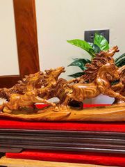 Tượng Linh Vật - Bát Mã Phi Thiên Gỗ Cẩm Việt Ngang 83cm, Cao 31cm