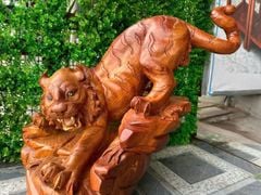 Tượng Linh Vật -  Tượng Hổ Dài 68cm - Gỗ Hương Ta