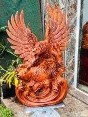 Tượng Linh Vật -  Đại Bàng Săn Mồi Gỗ Hương Ta Cao 79cm