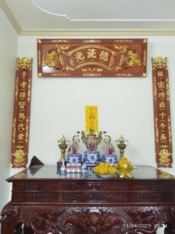 Bộ Hoành Phi Câu Đối Gỗ Liền Khối Kích Thước Hoành Phi 197*67*4 - Câu Đối 197*28*4 Gỗ Hương Đá Siêu Vân