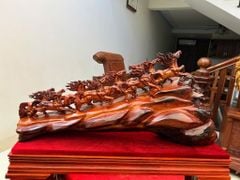 Tượng Linh Vật - Cầu Bát Mã Gỗ Trắc Đỏ Đen Dài 65cm