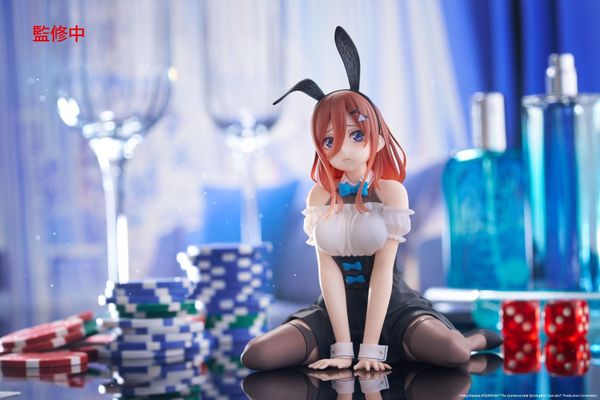 Nakano Miku Bunny Ver. Desktop Cute - Gotoubun no Hanayome | Taito Figure
