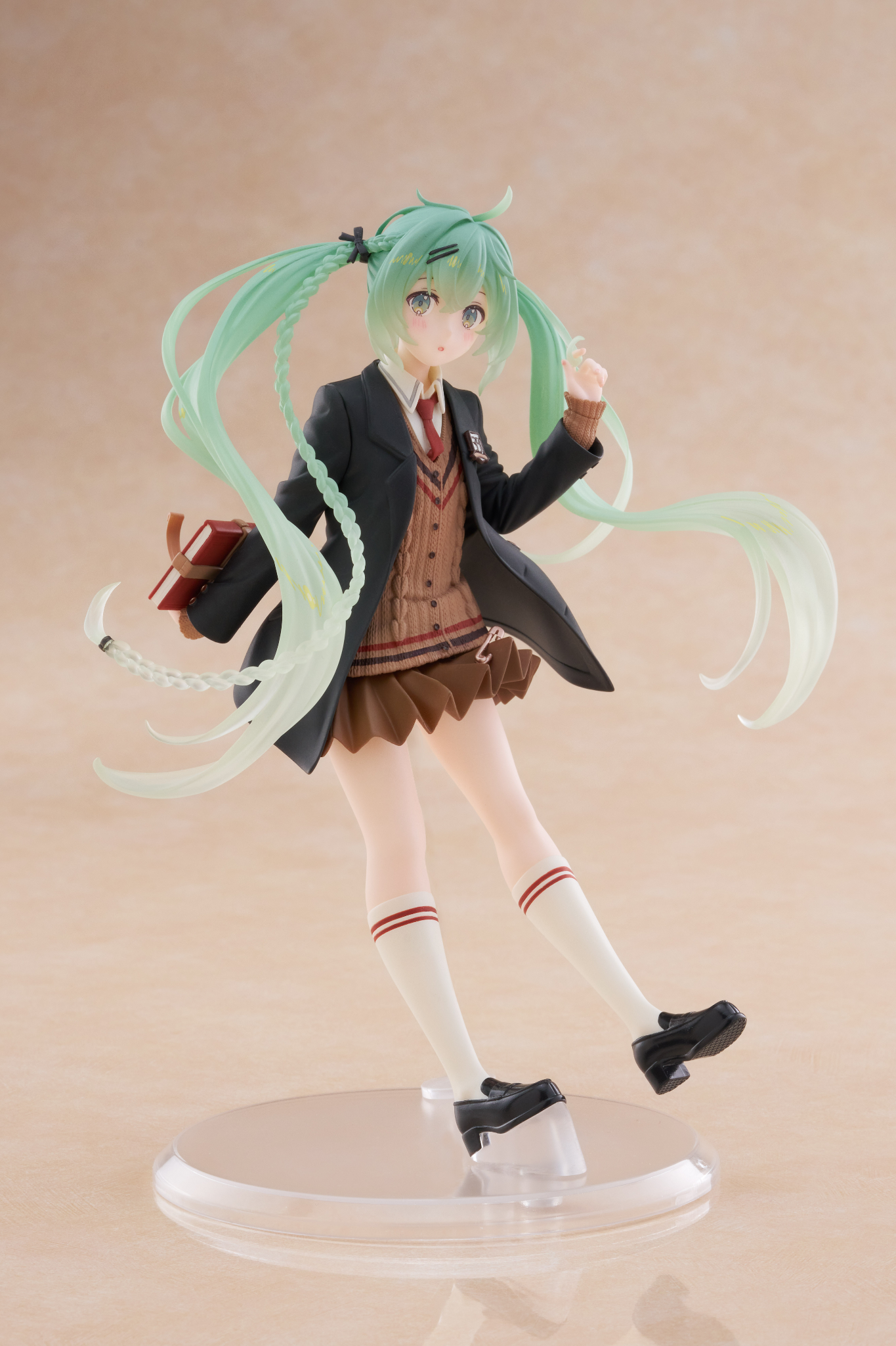 Hatsune Miku Fashion Series Hatsune Miku Preppy - Piapro
