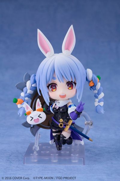 Nendoroid 2682 Usada Pekora Mash Kyrielight Collaboration Ver. - Fate Grand Order Hololive | Aniplex Figure