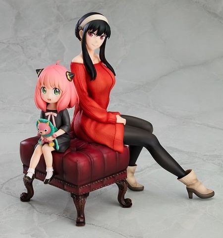 Anya Forger & Yor Forger - 1/7th Scale - SPY x FAMILY | Good Smile Company Figure