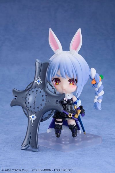 Nendoroid 2682 Usada Pekora Mash Kyrielight Collaboration Ver. - Fate Grand Order Hololive | Aniplex Figure