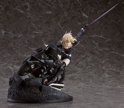 Altria Pendragon Saber Alter & Cuirassier Noir 1/8 - Fate/Grand Order ( Good Smile Company ) Figure