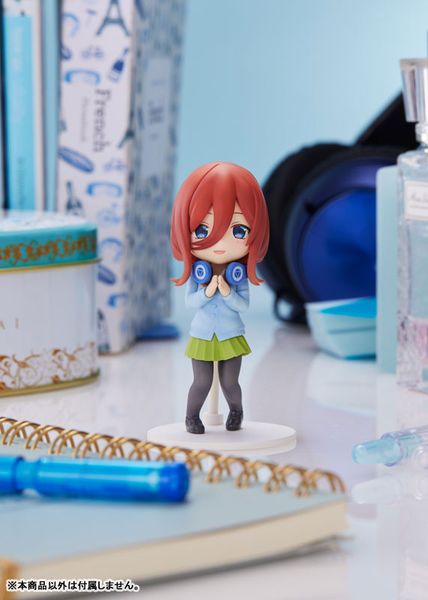 Nakano Miku - The Quintessential Quintuplets | Plum Mini Figure