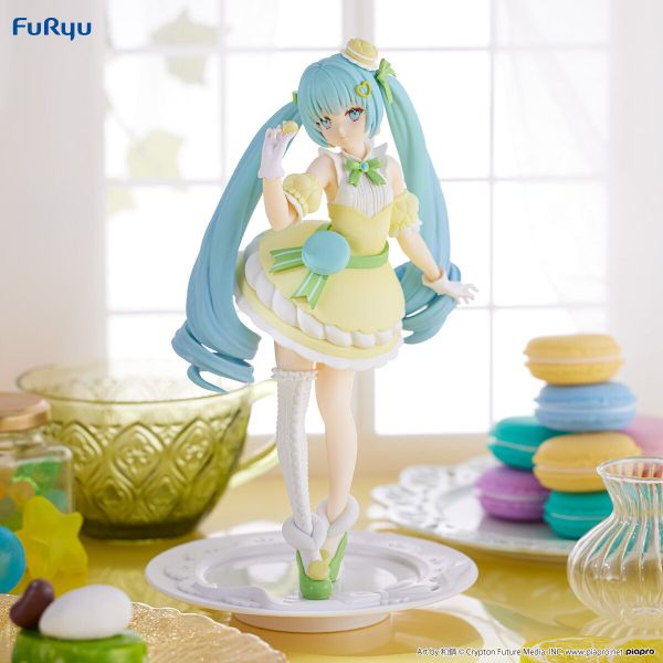 Hatsune Miku Citron Macaron ver. - Exceed Creative Sweet Sweets - Piapro Characters | FuRyu Figure