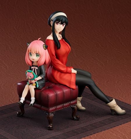 Anya Forger & Yor Forger - 1/7th Scale - SPY x FAMILY | Good Smile Company Figure