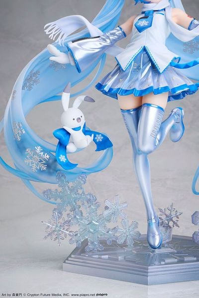Snow Miku Sky Town 10th Anniversary Ver. 1/7 - VOCALOID Series | Design COCO Figure