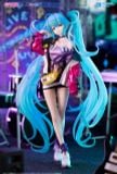 Hatsune Miku Street Chic Ver. 1/7 - Vocaloid | Hobby Max Figure