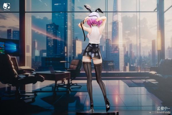 Luna 1/4 - Original | Bear Panda Figure