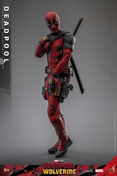 Movie Masterpiece Deadpool 1/6 - Deadpool & Wolverine Marvel Comics | Hot Toys Figure