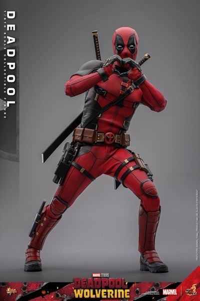 Movie Masterpiece Deadpool 1/6 - Deadpool & Wolverine Marvel Comics | Hot Toys Figure