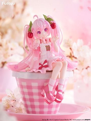 Hatsune Miku Sakura 2025 Noodle Stopper - Vocaloid | FuRyu Figure