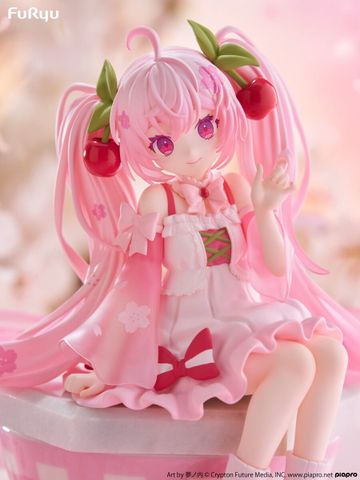 Hatsune Miku Sakura 2025 Noodle Stopper - Vocaloid | FuRyu Figure