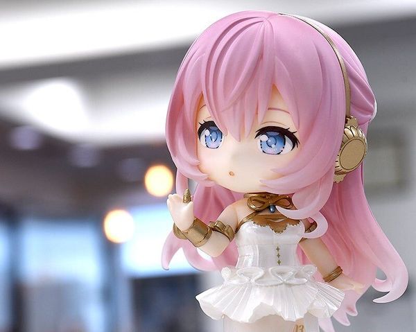 Nendoroid 2646 Megurine Luka Symphony 2024 Ver. | Good Smile Company Figure