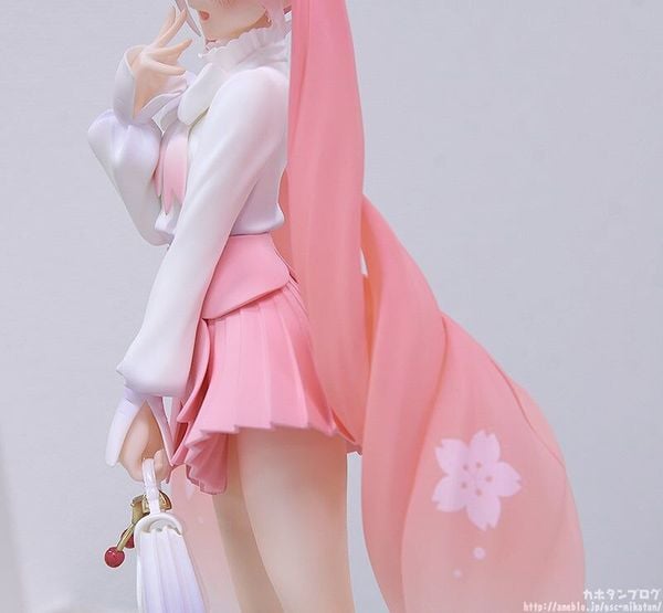 POP UP PARADE Hatsune Miku Sakura Hanami Outfit Ver - Vocaloid | Good Smile Company Figure