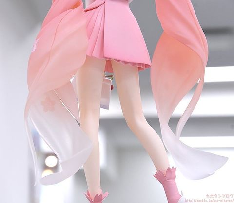 POP UP PARADE Hatsune Miku Sakura Hanami Outfit Ver - Vocaloid | Good Smile Company Figure