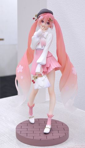 POP UP PARADE Hatsune Miku Sakura Hanami Outfit Ver - Vocaloid | Good Smile Company Figure