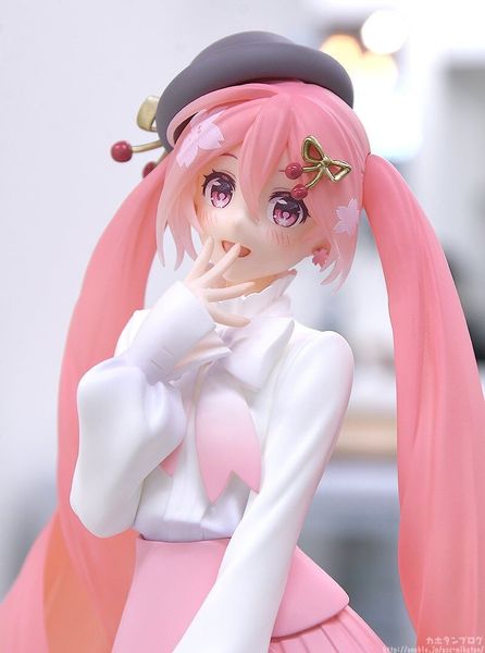 POP UP PARADE Hatsune Miku Sakura Hanami Outfit Ver - Vocaloid | Good Smile Company Figure