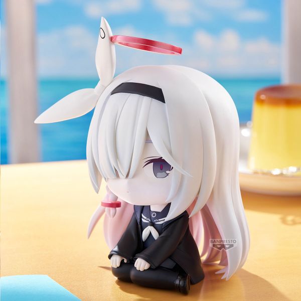 Plana Osuwari Figure - Blue Archive | Bandai Spirits Figure