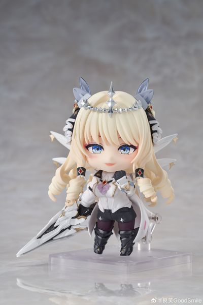Nendoroid 2767 Crown - Goddess of Victory Nikke | Good Smile Company Figure