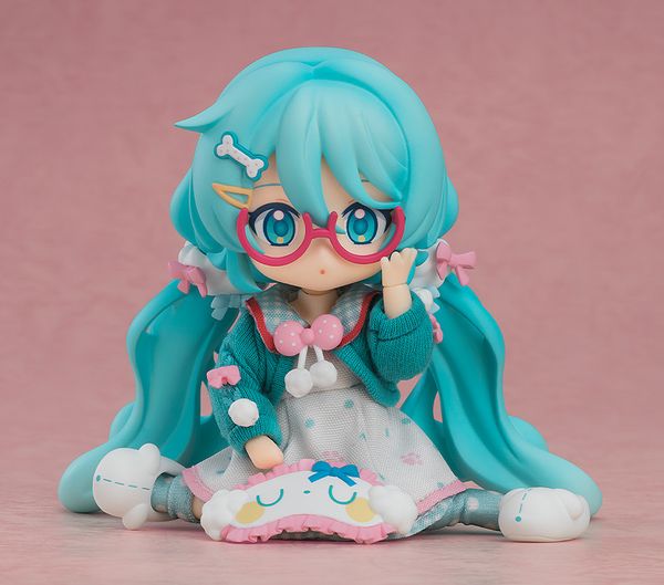 Nendoroid Doll Hatsune Miku Loungewear Outfit Ver. - VOCALOID | Good Smile Company Figure