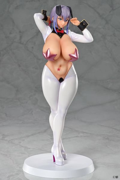 Ami-Chan Tanned Ver. Reverse Bunny Suit 1/5 - Original Character | Q-Six Figure