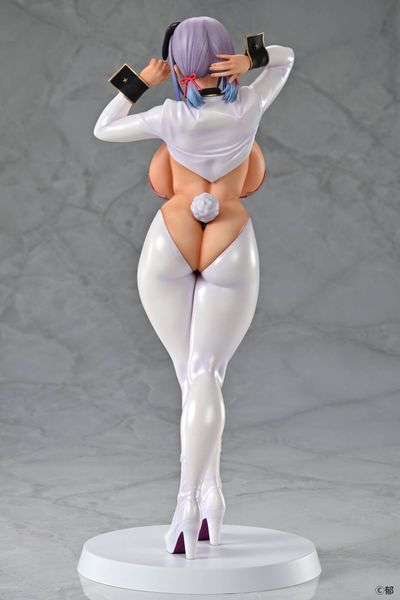 Ami-Chan Tanned Ver. Reverse Bunny Suit 1/5 - Original Character | Q-Six Figure