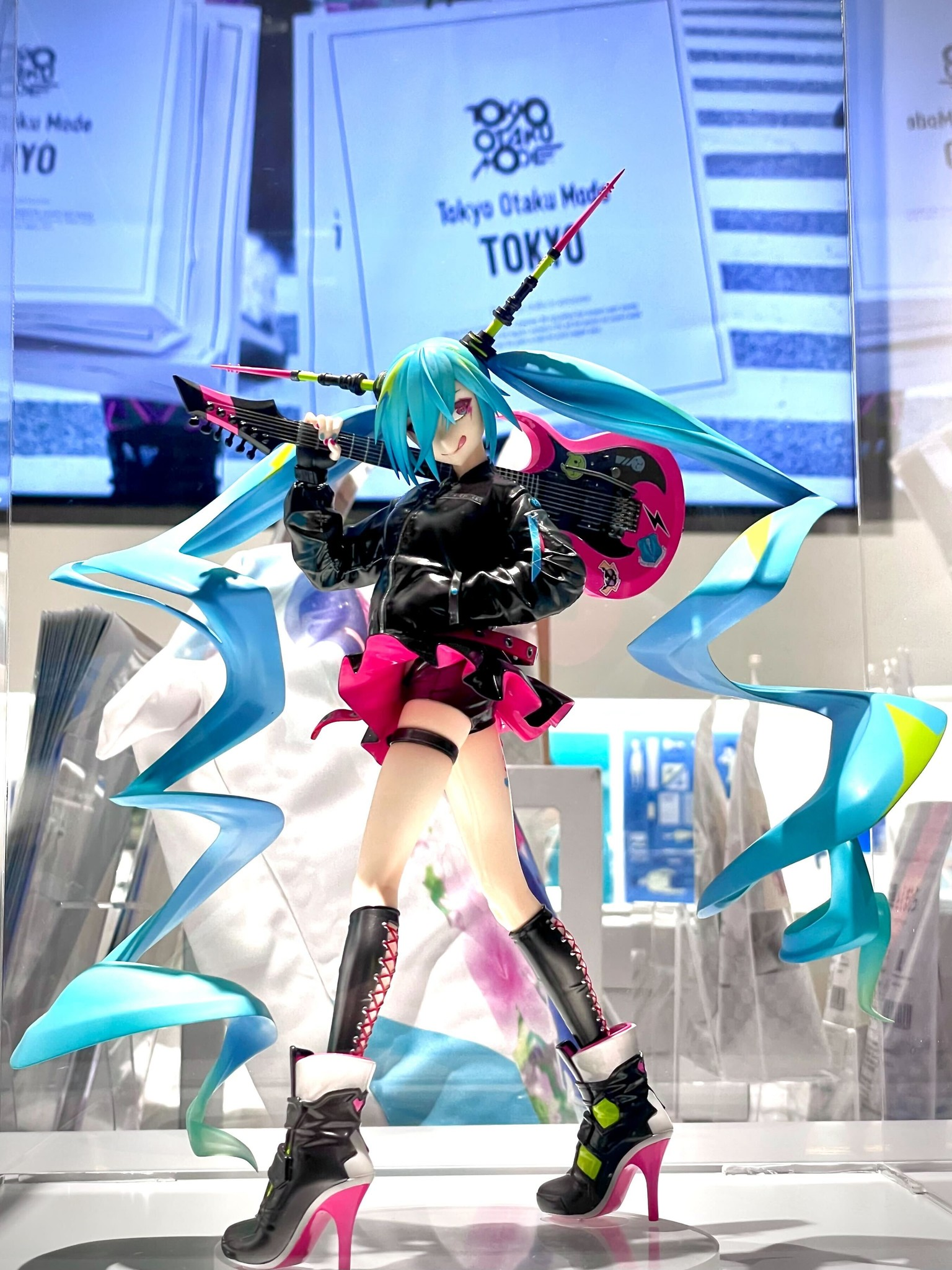 Hatsune Miku LAM Rock Singer Ver. 1/7 | Stronger, Tokyo Otaku Mode Fig - JH  Figure