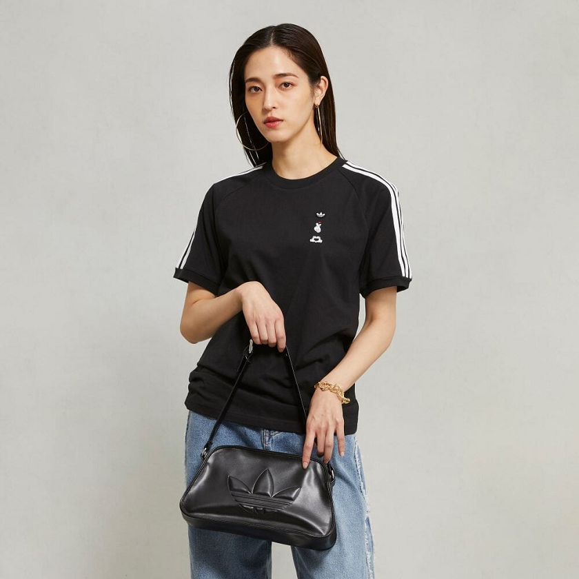 バッグ・カバンその他 Adidas Polyurethane Embossed Trefoil Shoulder Bag Black ADIDAS Women Shoulder Bag Polyurethane Embossed Trefoil