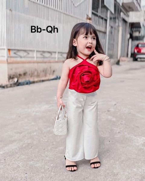 Set áo hoa nổi quần ống suông dễ thương cho bé gái BGB123208