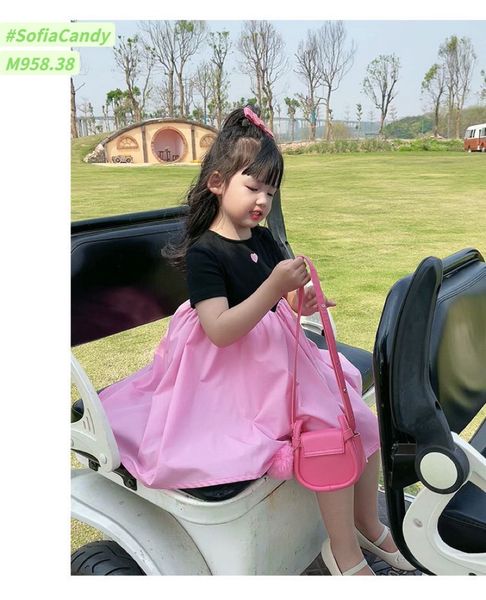 Đầm phối kate thêu tim dễ thương cho bé gái