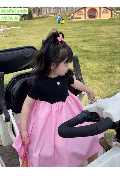 Đầm phối kate thêu tim dễ thương cho bé gái