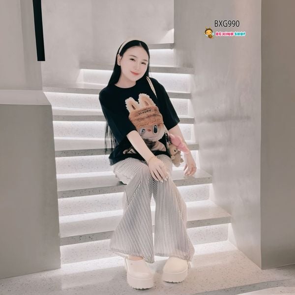 Bộ áo thun in Labubu quần sọc ống suông dễ thương cho Mẹ & Bé gái BXG989