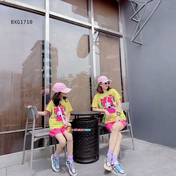 Bộ thun in cô gái uống trà sữa dễ thương cho bé gái BXG1710