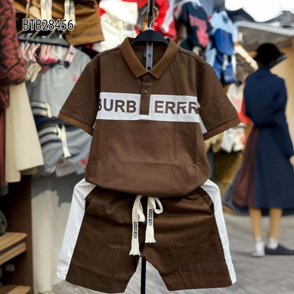 Bộ thun cổ trụ in chữ phối sọc dễ thương cho bé trai BTB28455