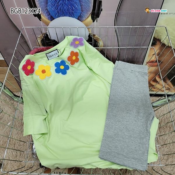 Bộ lửng đính hoa cổ dễ thương cho bé gái BGB123122