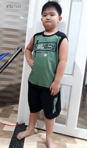 Bộ thun sát nách in chữ HOLIDAY dễ thương cho bé trai mùa hè BTB27531