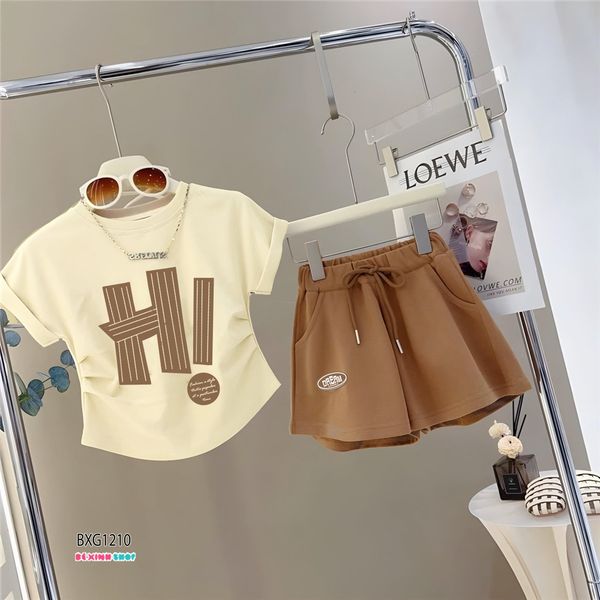 Bộ thun cotton áo nhún eo chữ HI quần sort dây gút dễ thương cho bé gái BXG1210