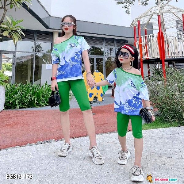 Bộ lửng in logo Chanel loang dễ thương cho bé gái BGB121172