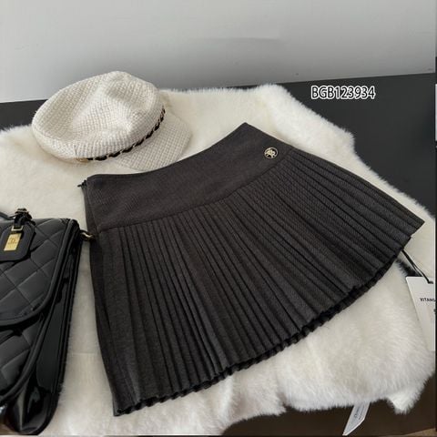 Chân váy xếp ly đính khuy  dễ thương cho bé gái BGB123933 (FORM NHỎ KHÁCH ĐẶT TRỪ HAO 1 SIZE)